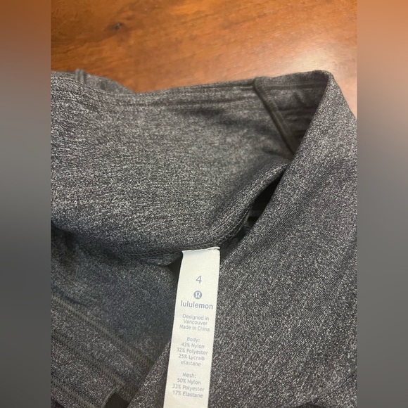 Lululemon Train Times 7/8 Pant *25" size 4 - Picture 2 of 6